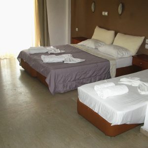 Δίκλυνο Hotel Platon